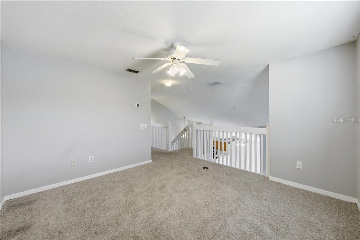 Image 21 of 52 For 25522 Bruford Boulevard