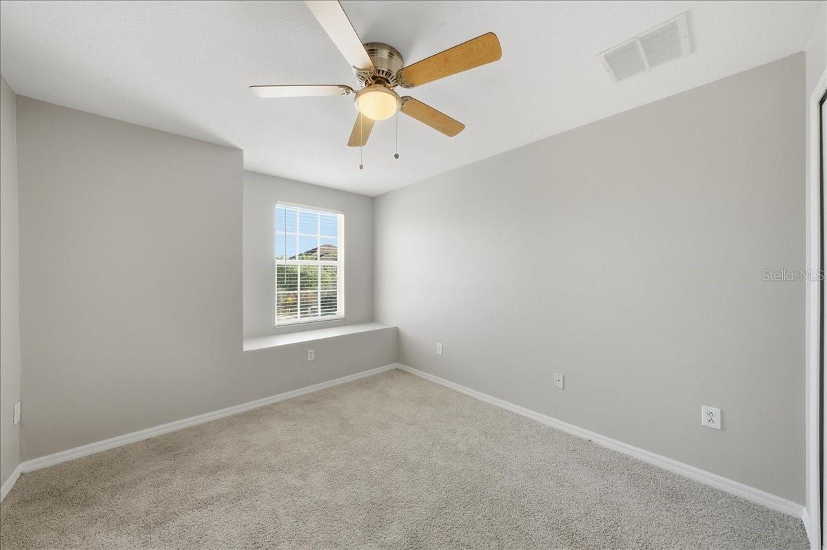 Image 22 of 52 For 25522 Bruford Boulevard