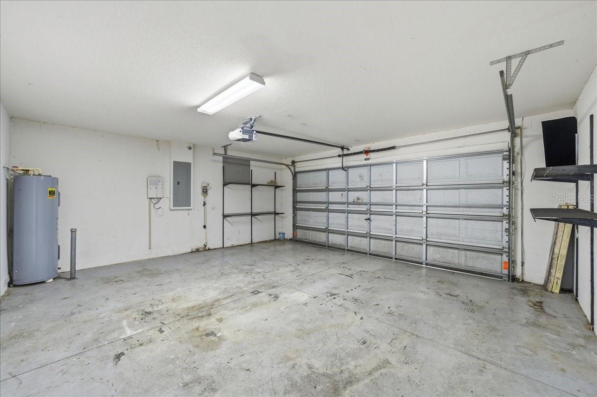 Image 27 of 52 For 25522 Bruford Boulevard