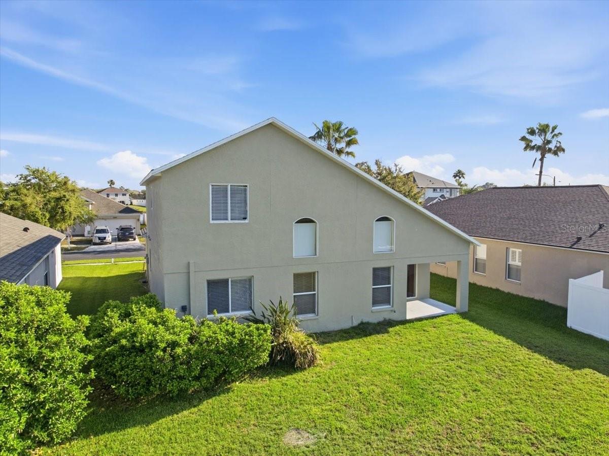 Image 29 of 52 For 25522 Bruford Boulevard