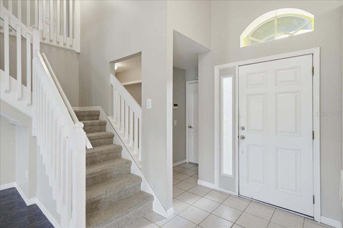 Image 4 of 52 For 25522 Bruford Boulevard