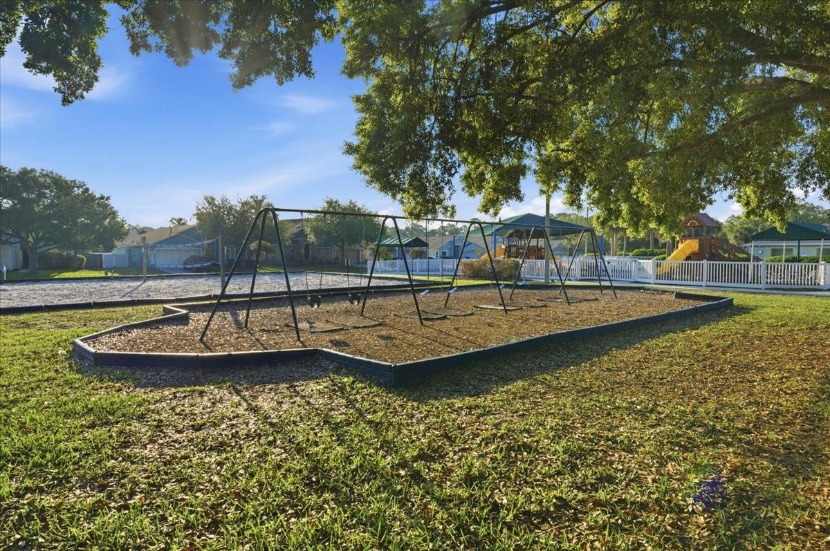 Image 43 of 52 For 25522 Bruford Boulevard