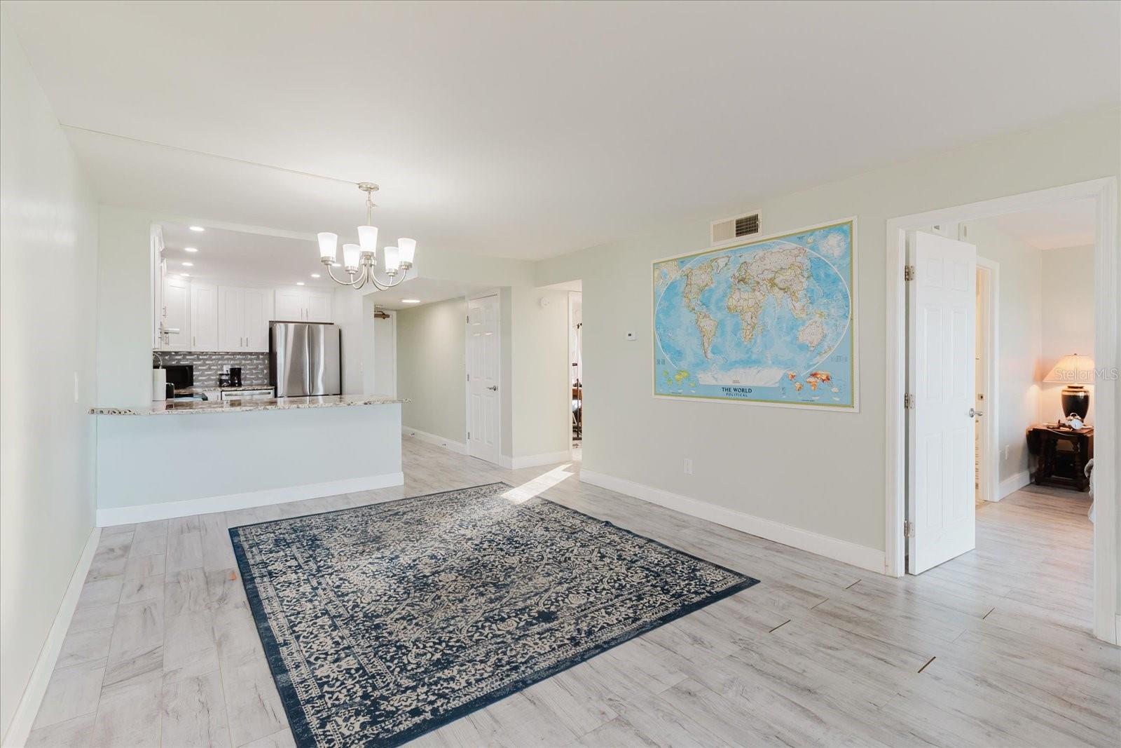 Image 23 of 77 For 51 Island Way 801