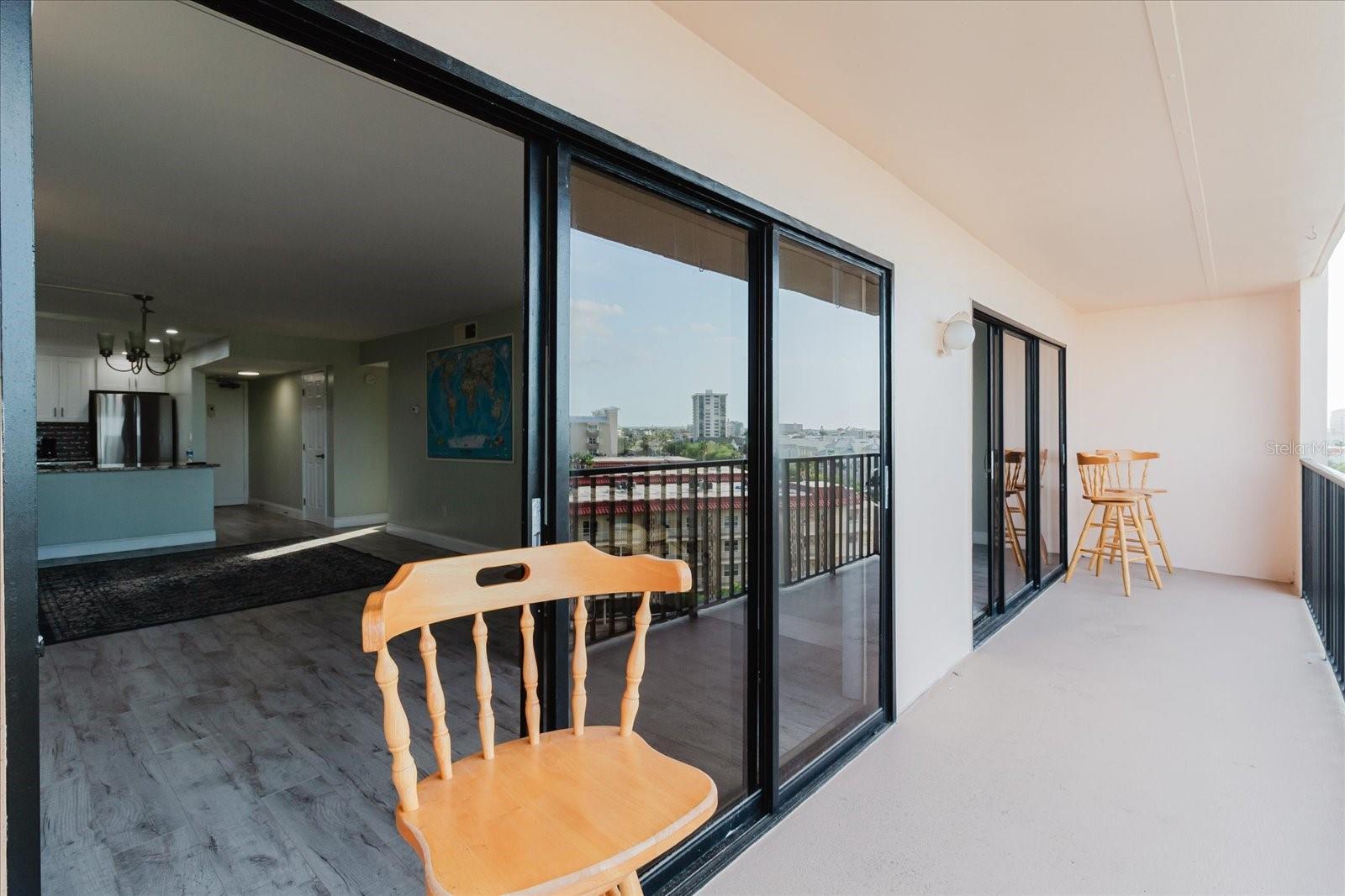 Image 26 of 77 For 51 Island Way 801