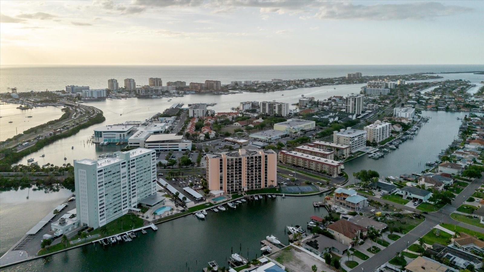 Image 72 of 77 For 51 Island Way 801