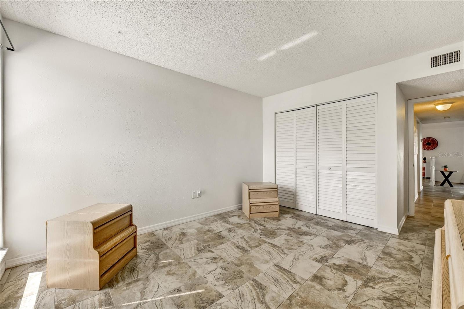 Image 20 of 43 For 704 Haven Place 704