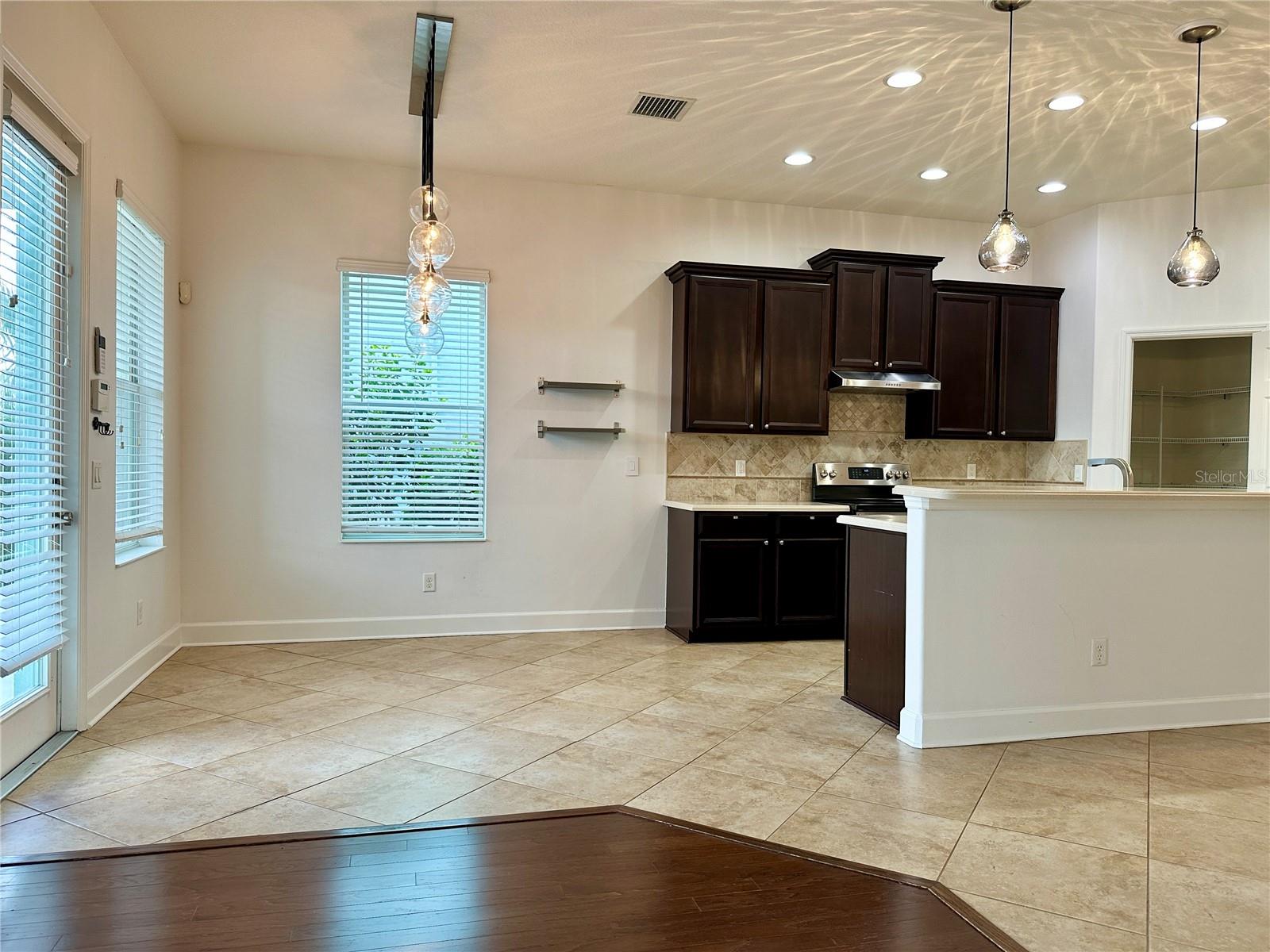 Image 11 of 45 For 6157 Castleton Hollow Road