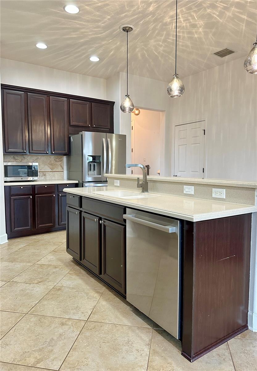 Image 3 of 45 For 6157 Castleton Hollow Road