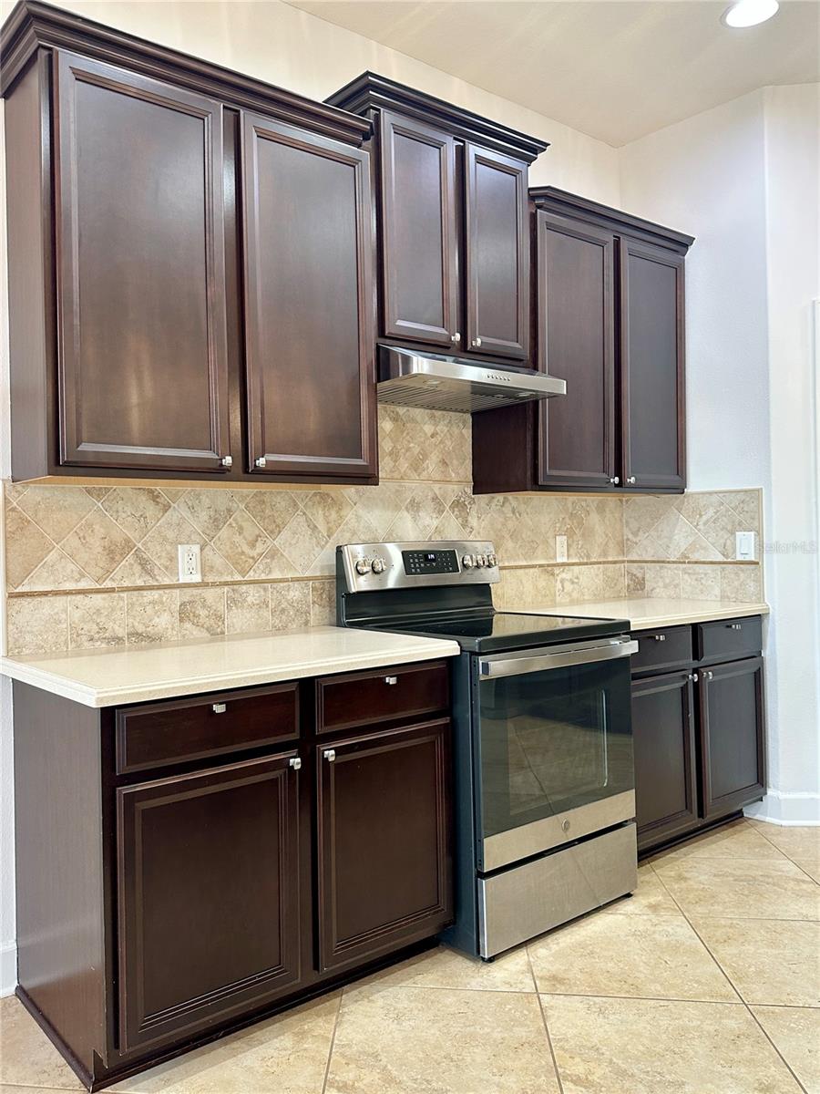 Image 5 of 45 For 6157 Castleton Hollow Road