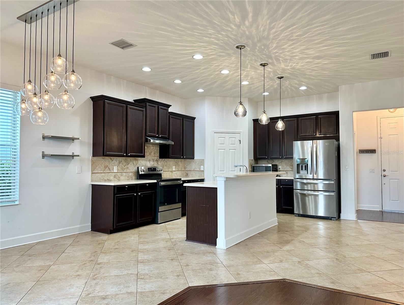 Image 7 of 45 For 6157 Castleton Hollow Road