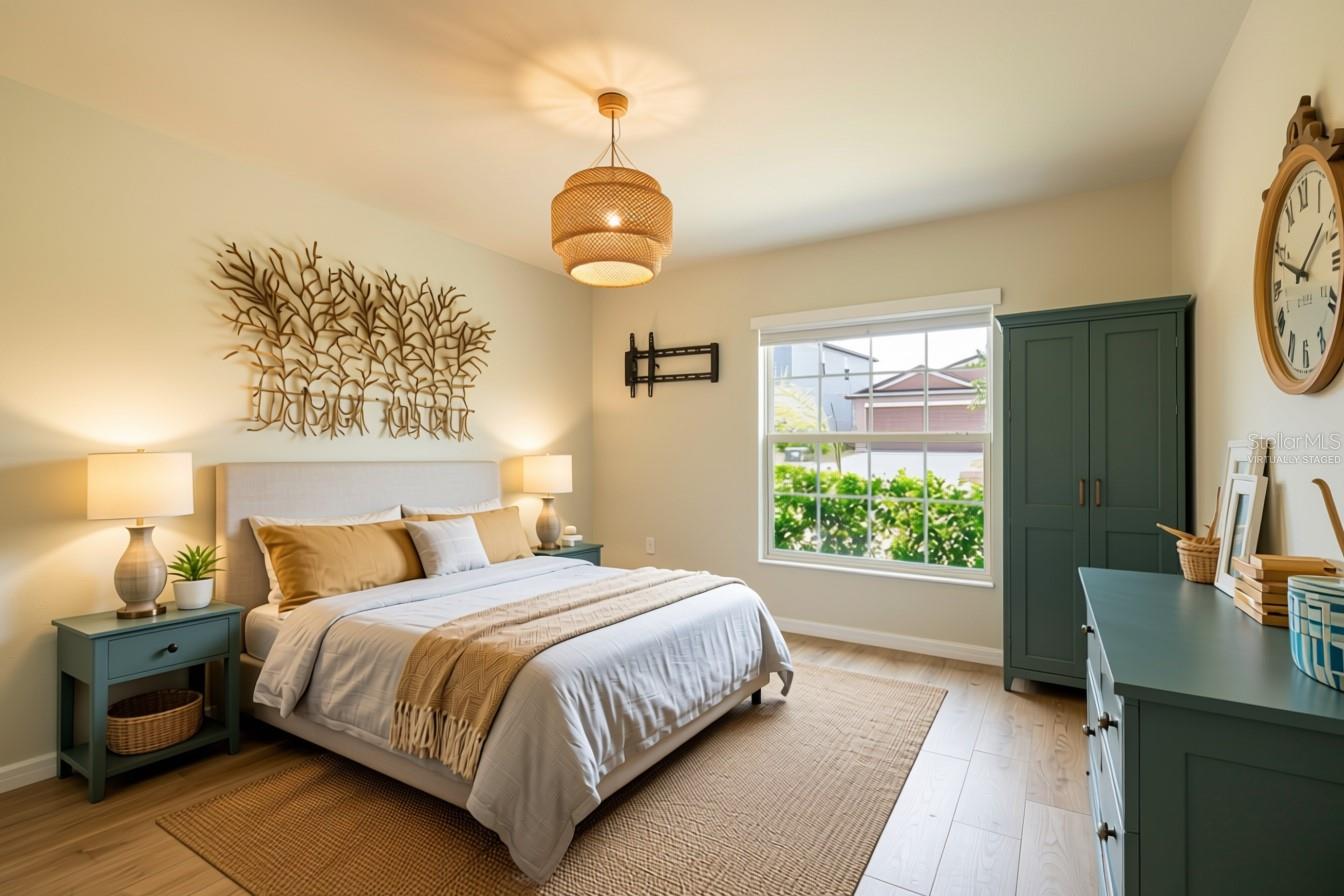 Image 17 of 49 For 7025 King Creek Drive