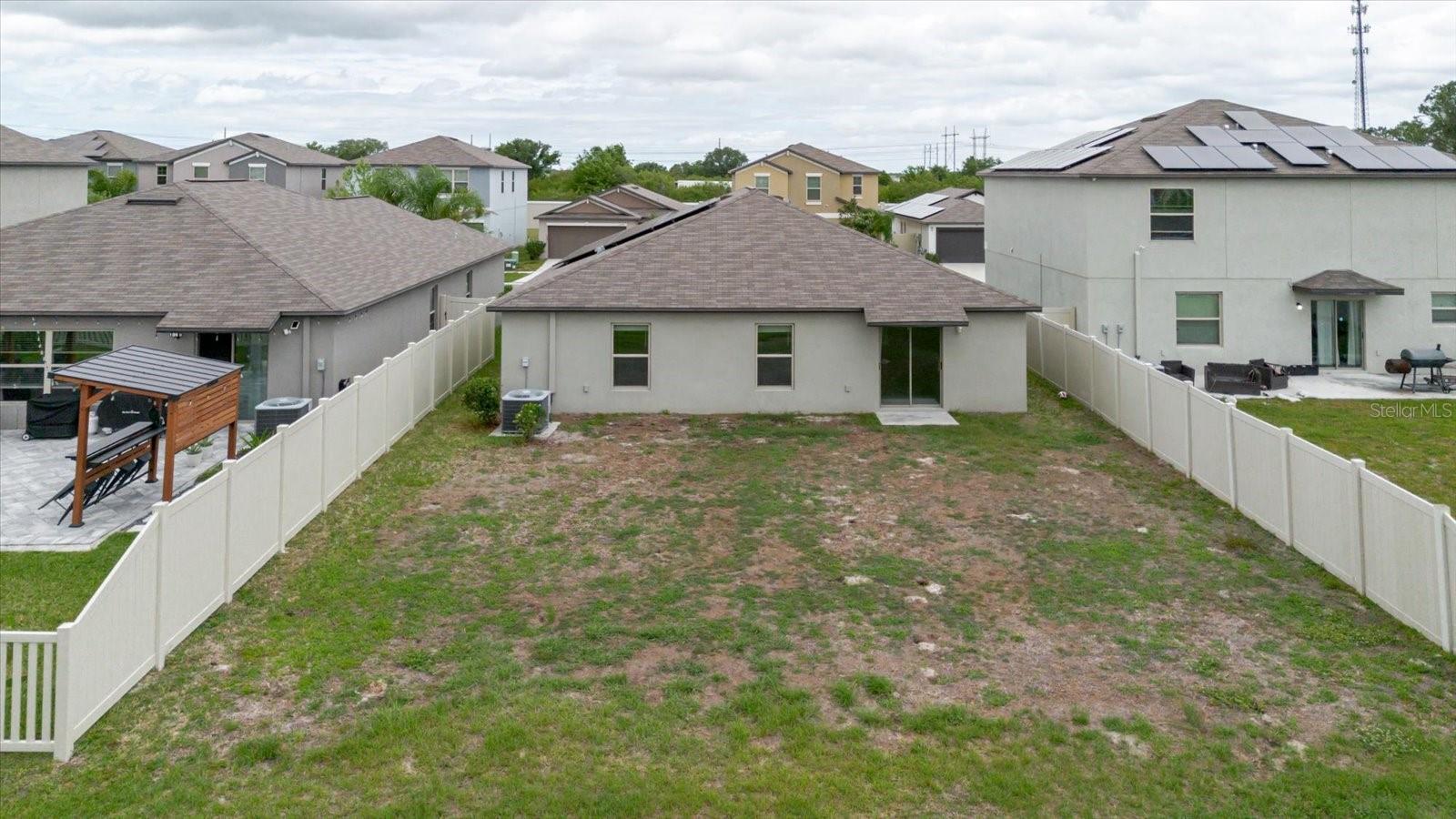 Image 32 of 49 For 7025 King Creek Drive