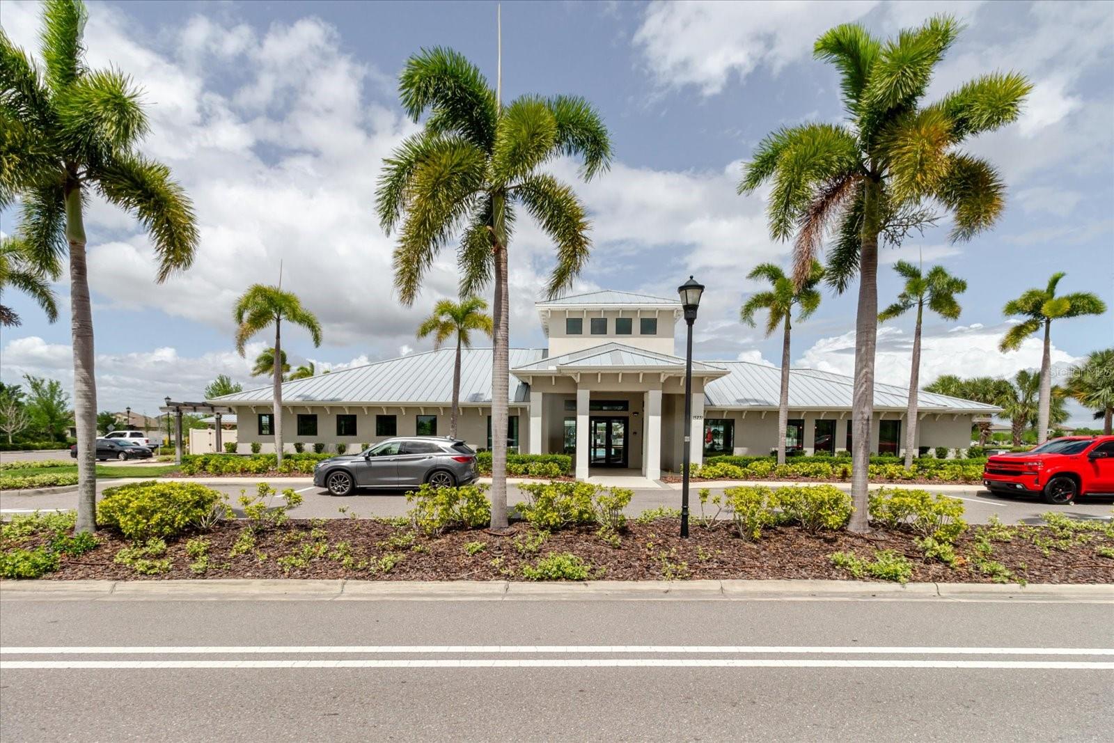 Image 43 of 49 For 7025 King Creek Drive