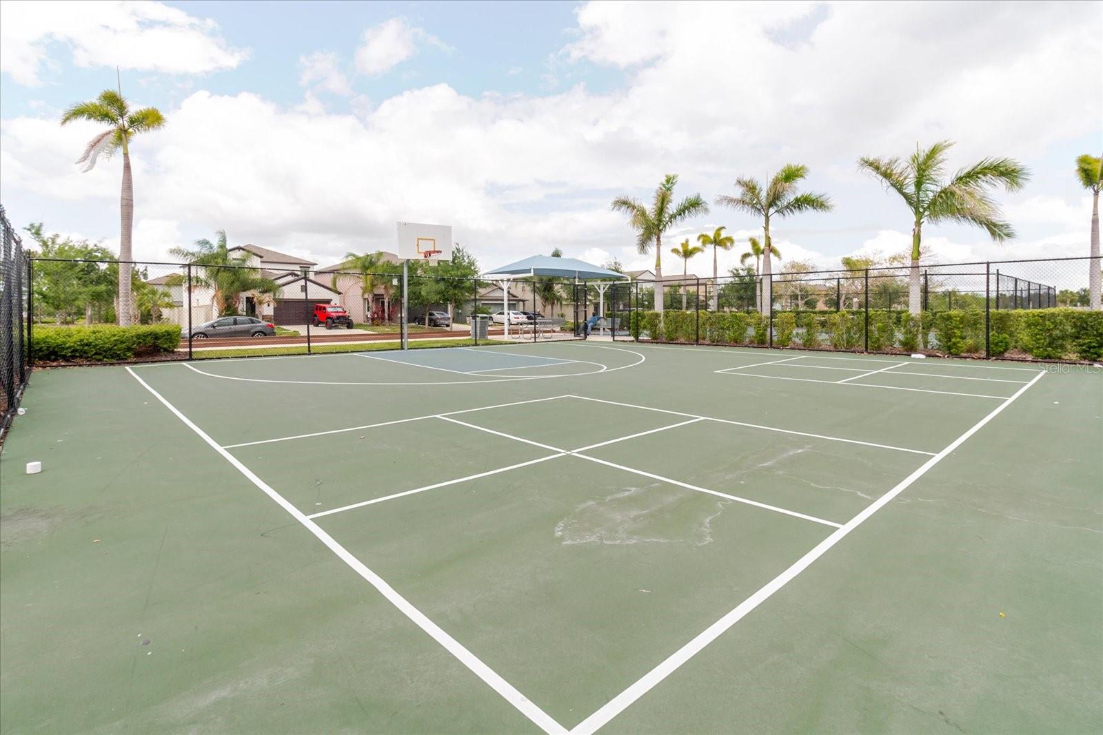 Image 44 of 49 For 7025 King Creek Drive