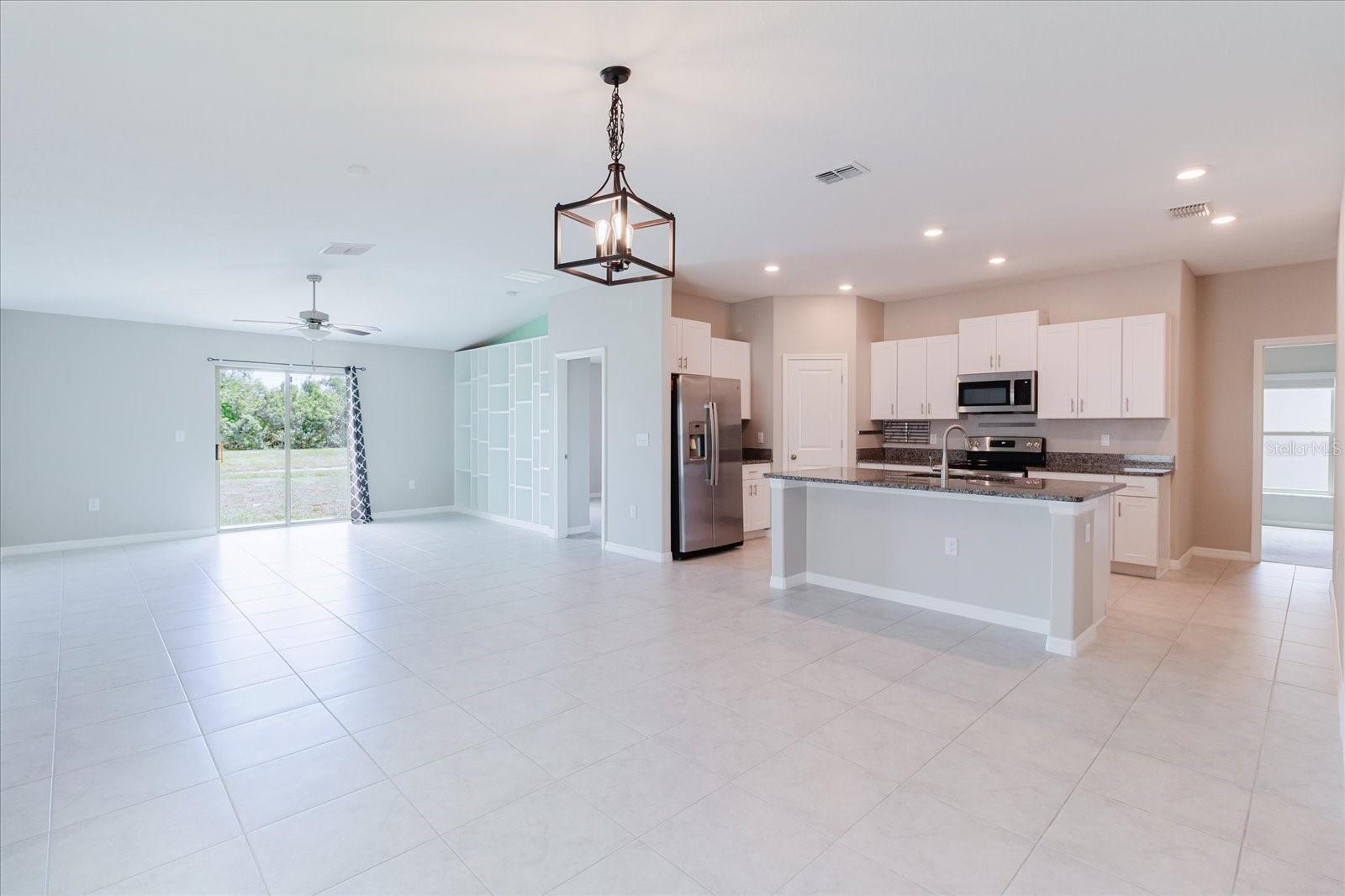 Image 6 of 49 For 7025 King Creek Drive