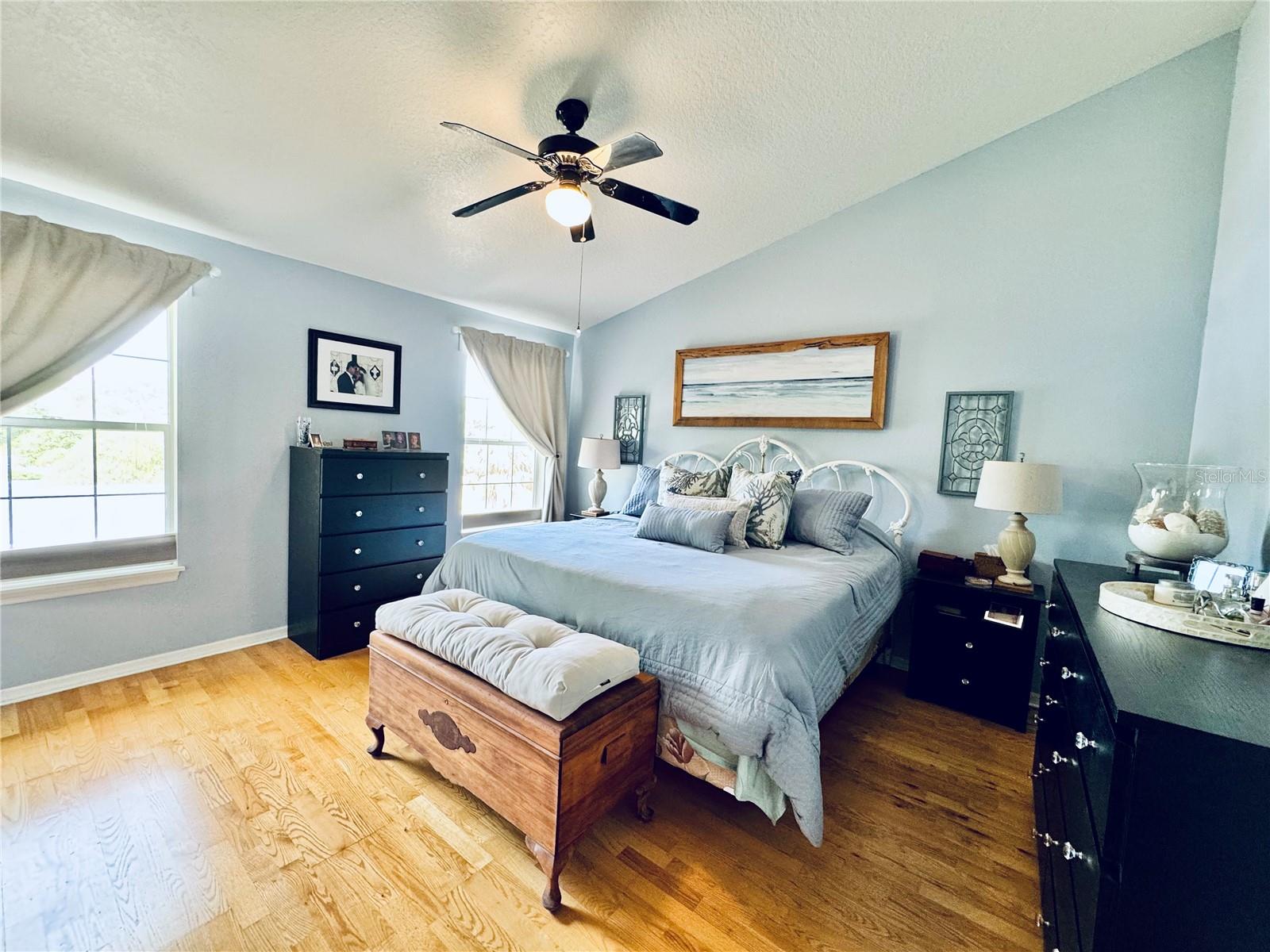 Image 17 of 31 For 1116 Sunset Point Road 202