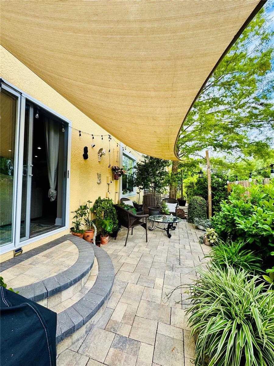 Image 29 of 31 For 1116 Sunset Point Road 202