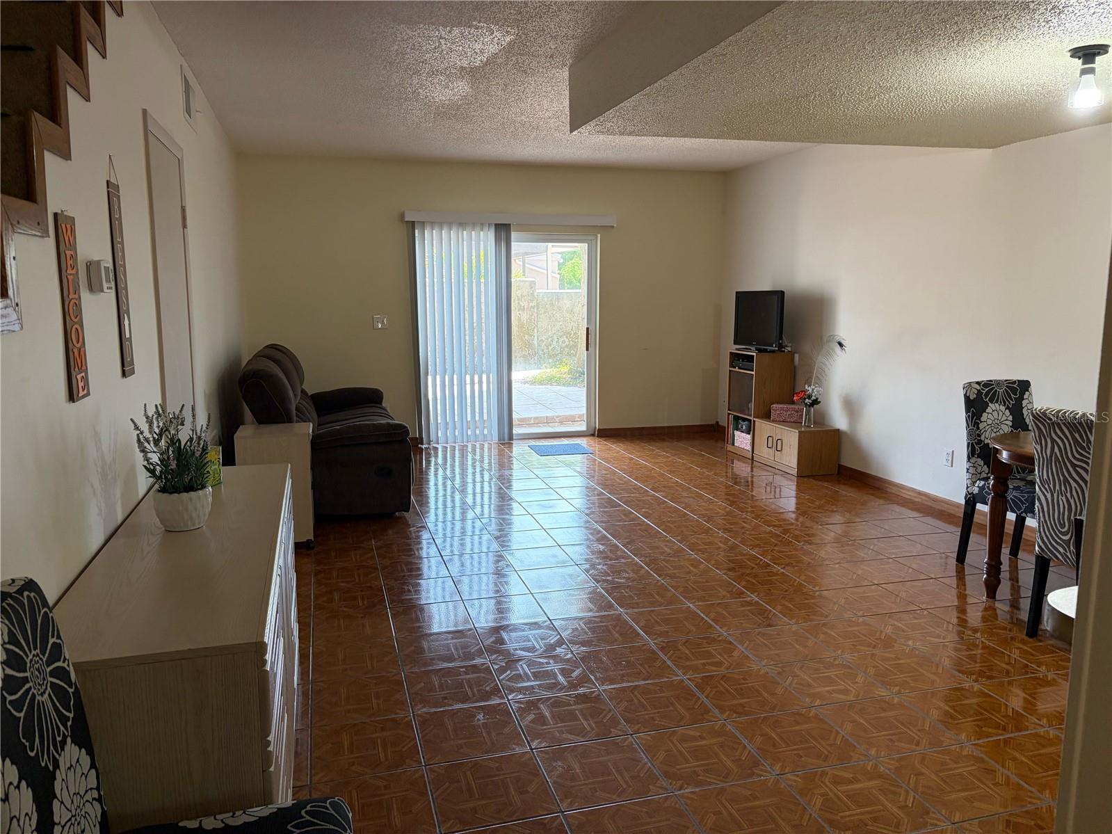 Image 13 of 29 For 11727 Wesson Circle E