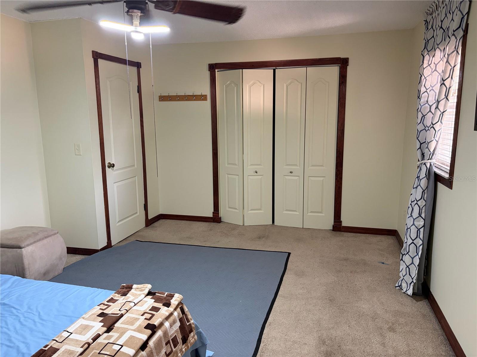 Image 20 of 29 For 11727 Wesson Circle E