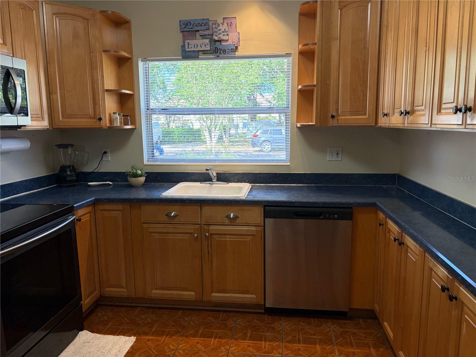 Image 6 of 29 For 11727 Wesson Circle E