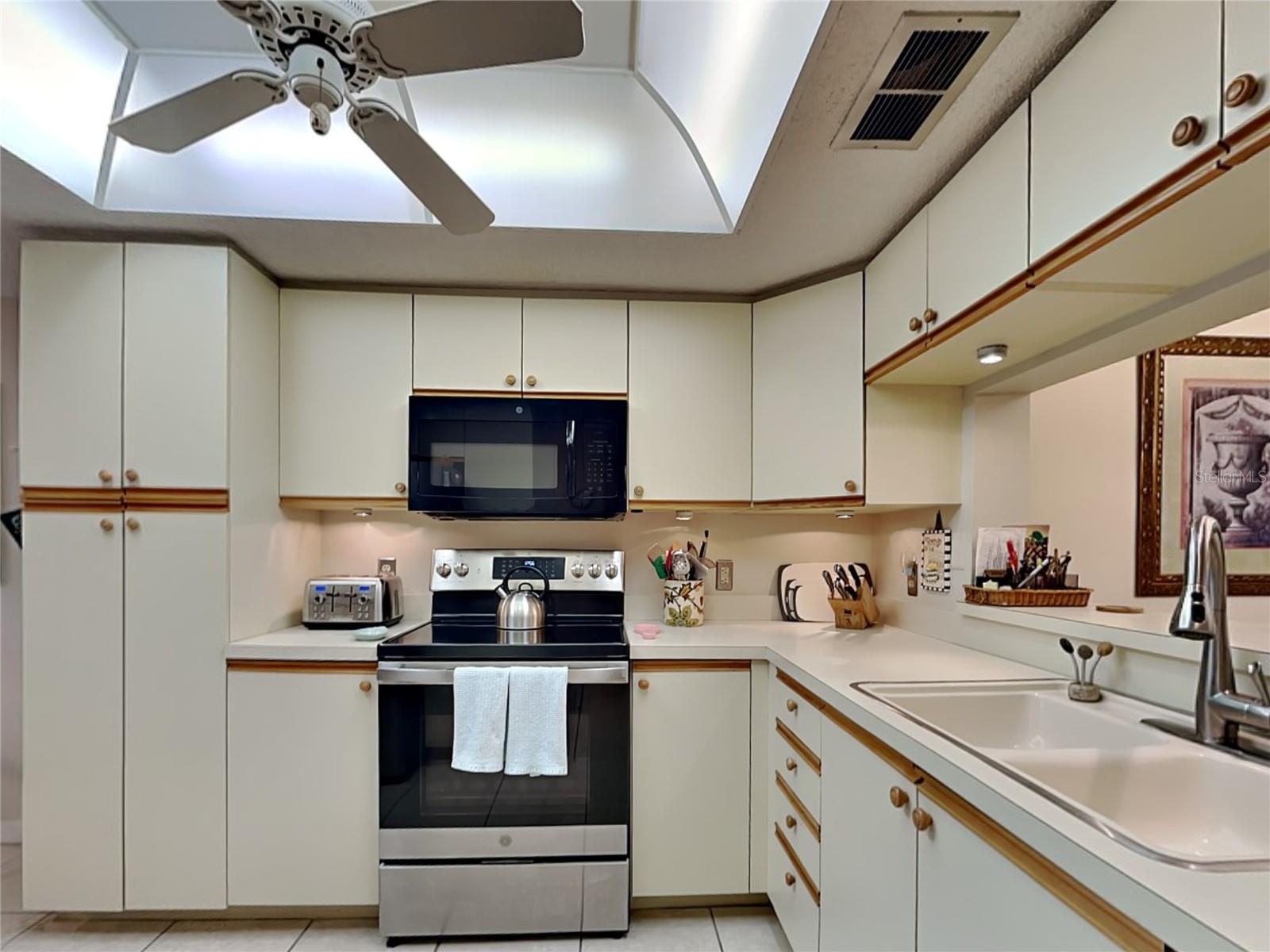 Image 47 of 82 For 6501 Stone River Road 110