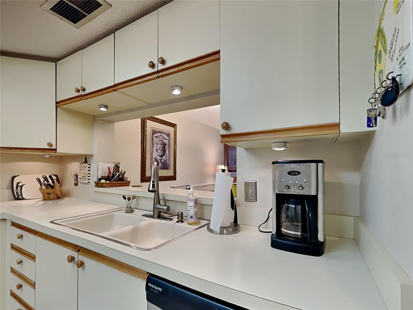 Image 48 of 82 For 6501 Stone River Road 110