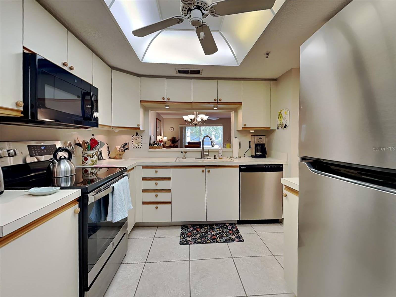 Image 51 of 82 For 6501 Stone River Road 110