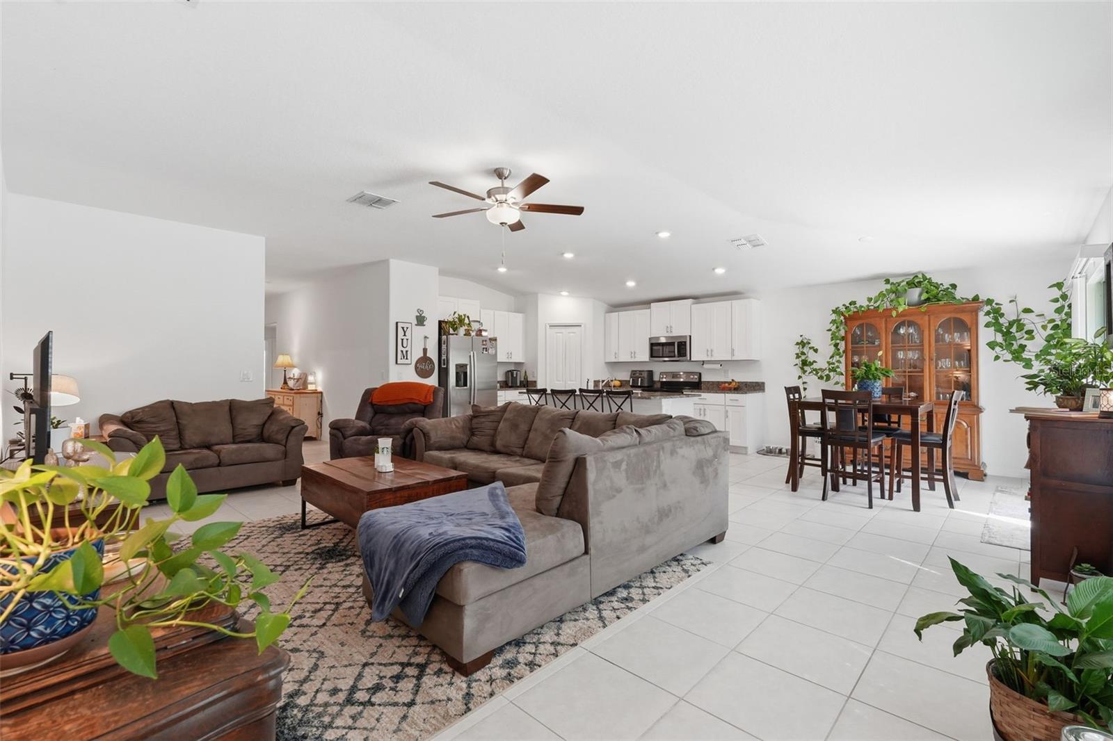 Image 10 of 39 For 1681 Red Loop