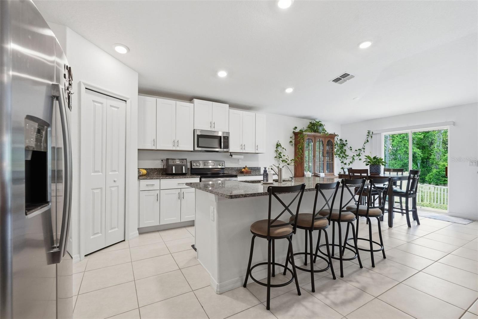 Image 11 of 39 For 1681 Red Loop