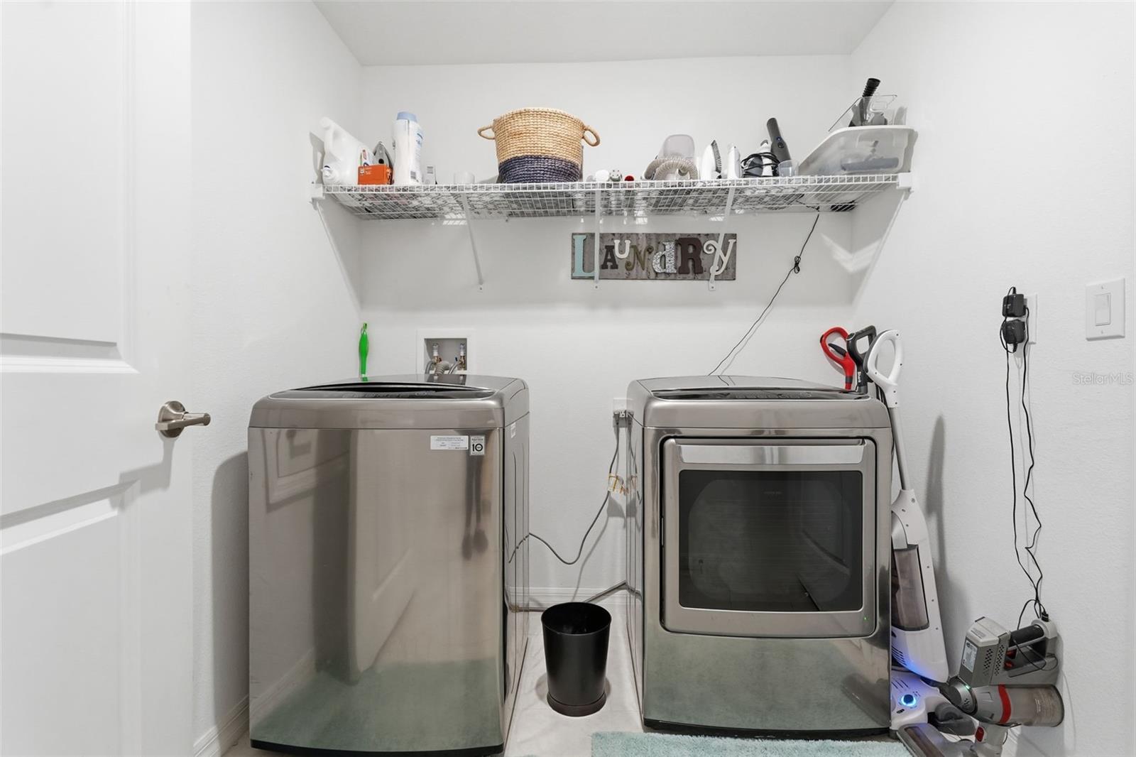 Image 31 of 39 For 1681 Red Loop