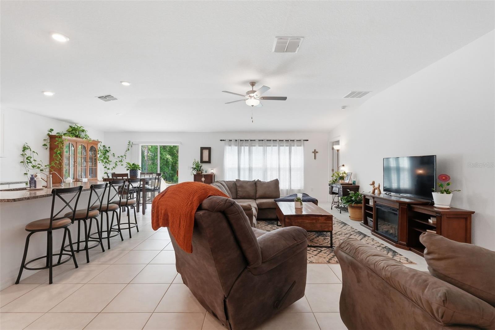 Image 7 of 39 For 1681 Red Loop