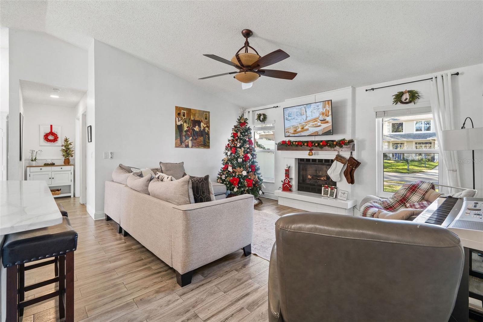 Image 15 of 27 For 15101 Redvale Drive