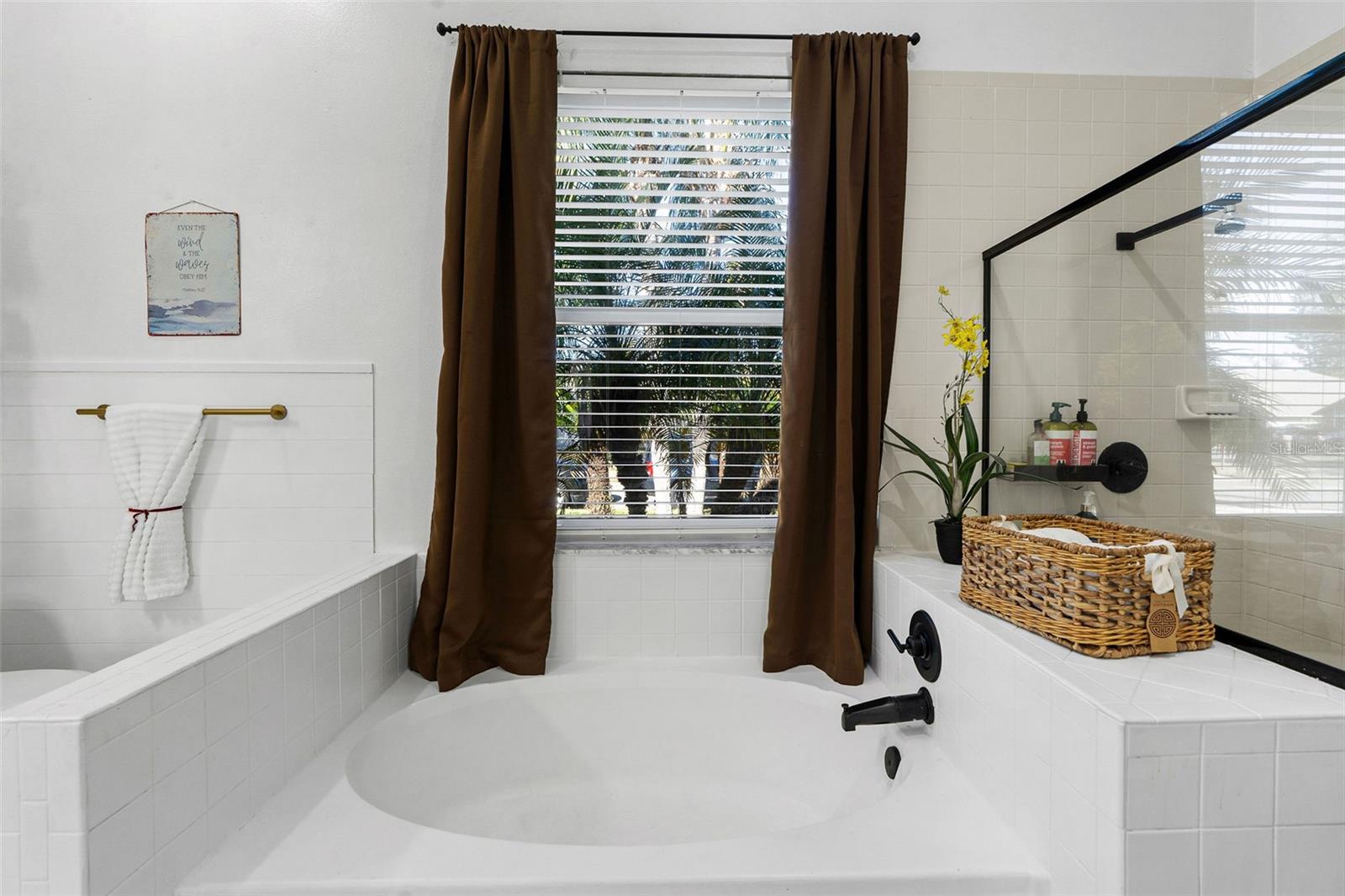 Image 19 of 27 For 15101 Redvale Drive