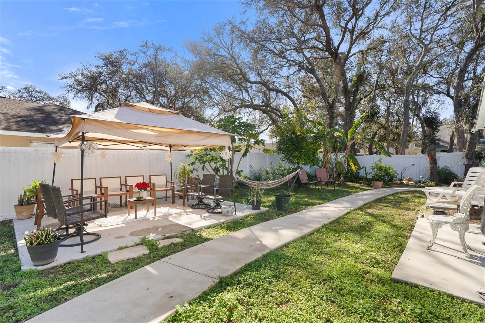 Image 24 of 27 For 15101 Redvale Drive