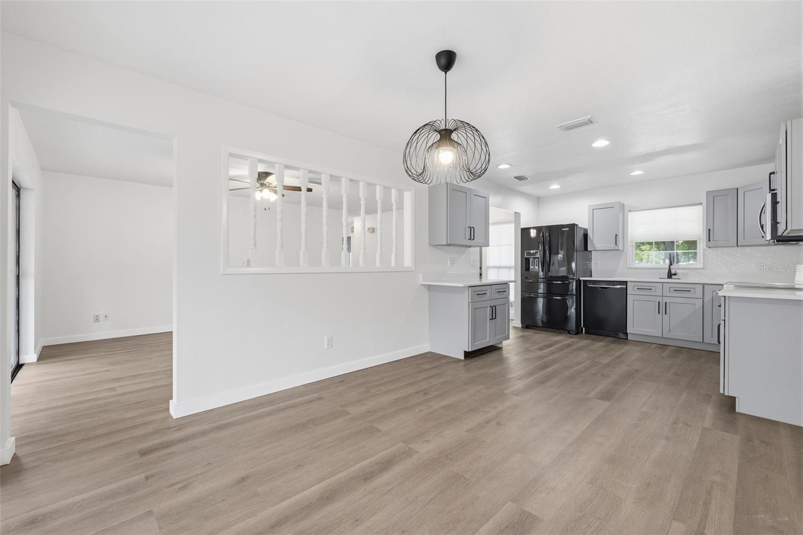 Image 10 of 27 For 8522 Caladesi Island Drive