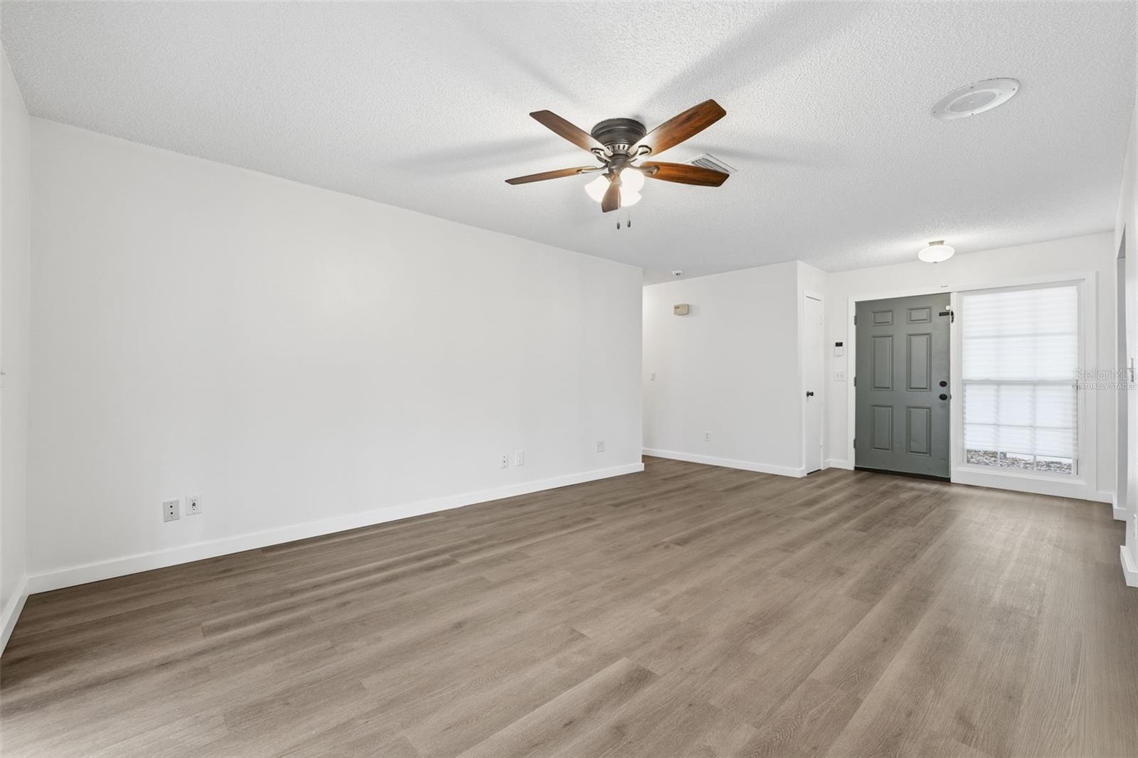 Image 12 of 27 For 8522 Caladesi Island Drive