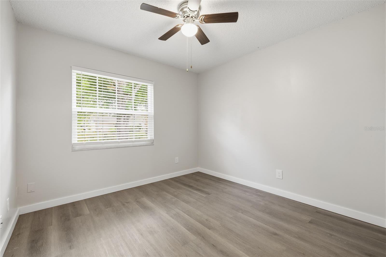 Image 17 of 27 For 8522 Caladesi Island Drive