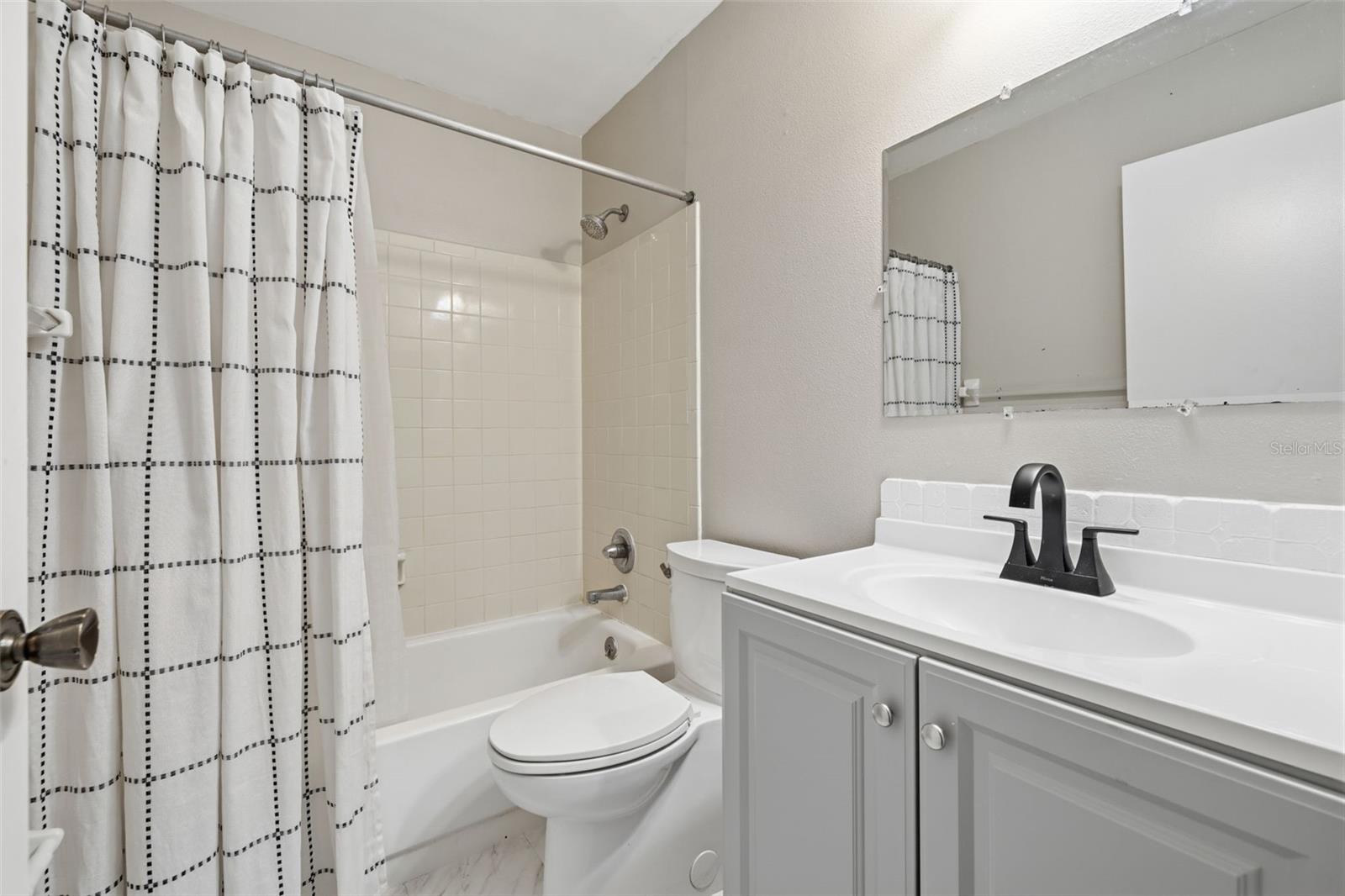 Image 18 of 27 For 8522 Caladesi Island Drive