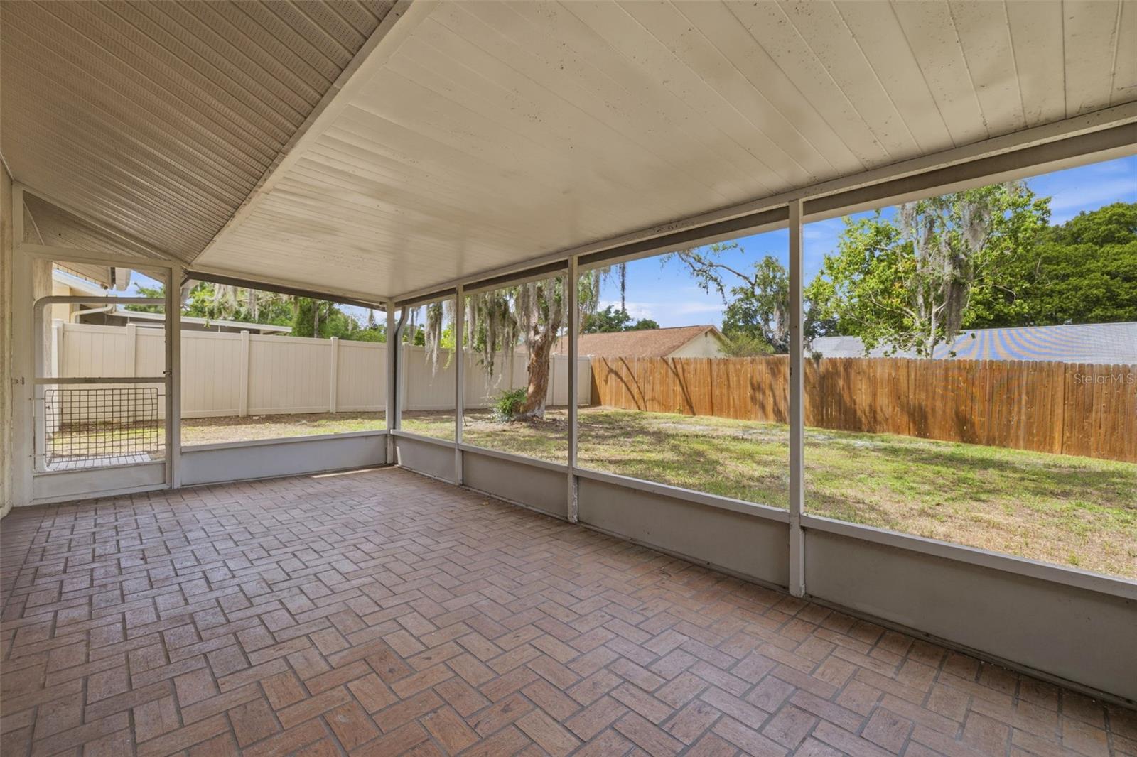 Image 20 of 27 For 8522 Caladesi Island Drive