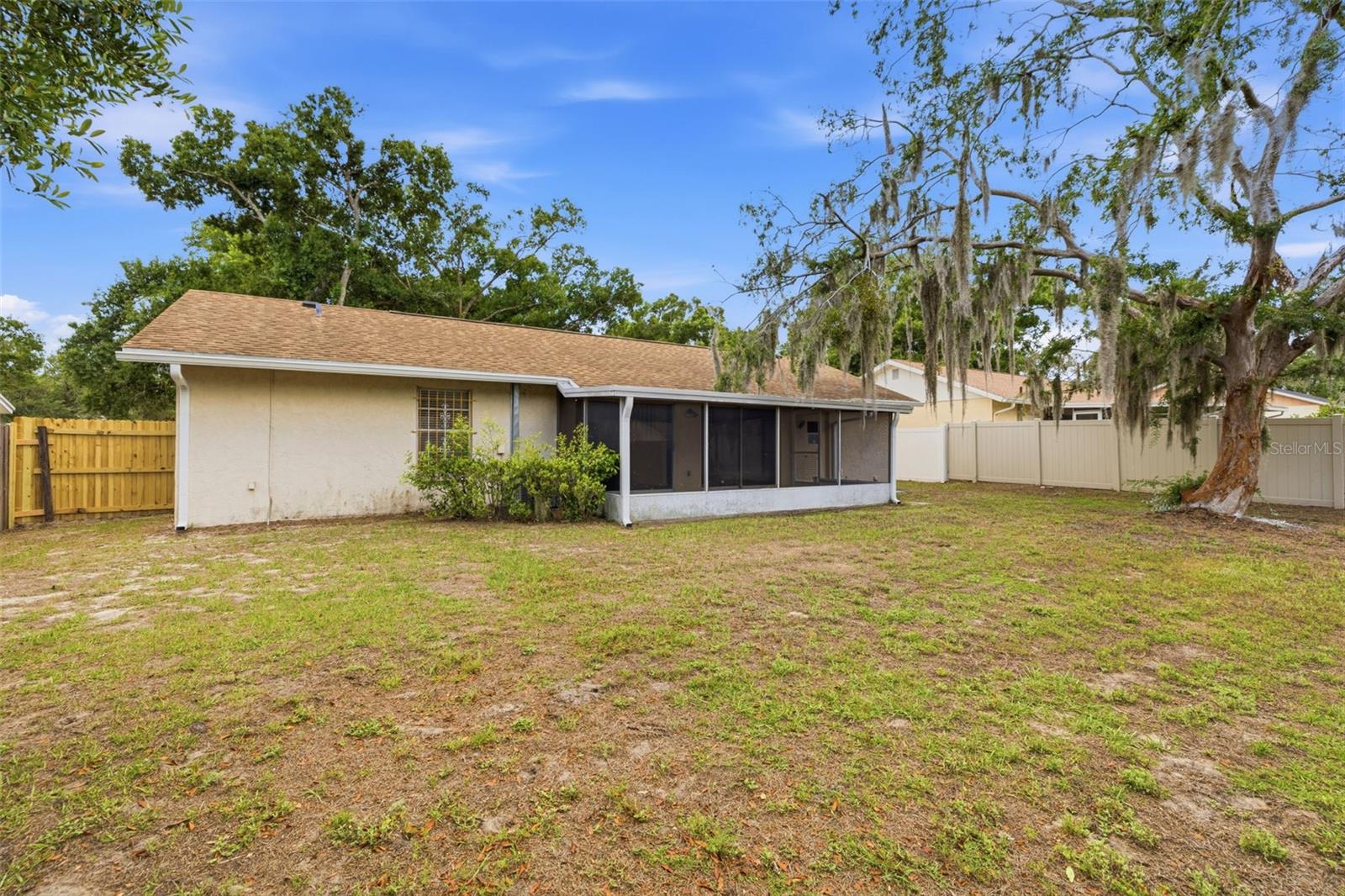 Image 22 of 27 For 8522 Caladesi Island Drive