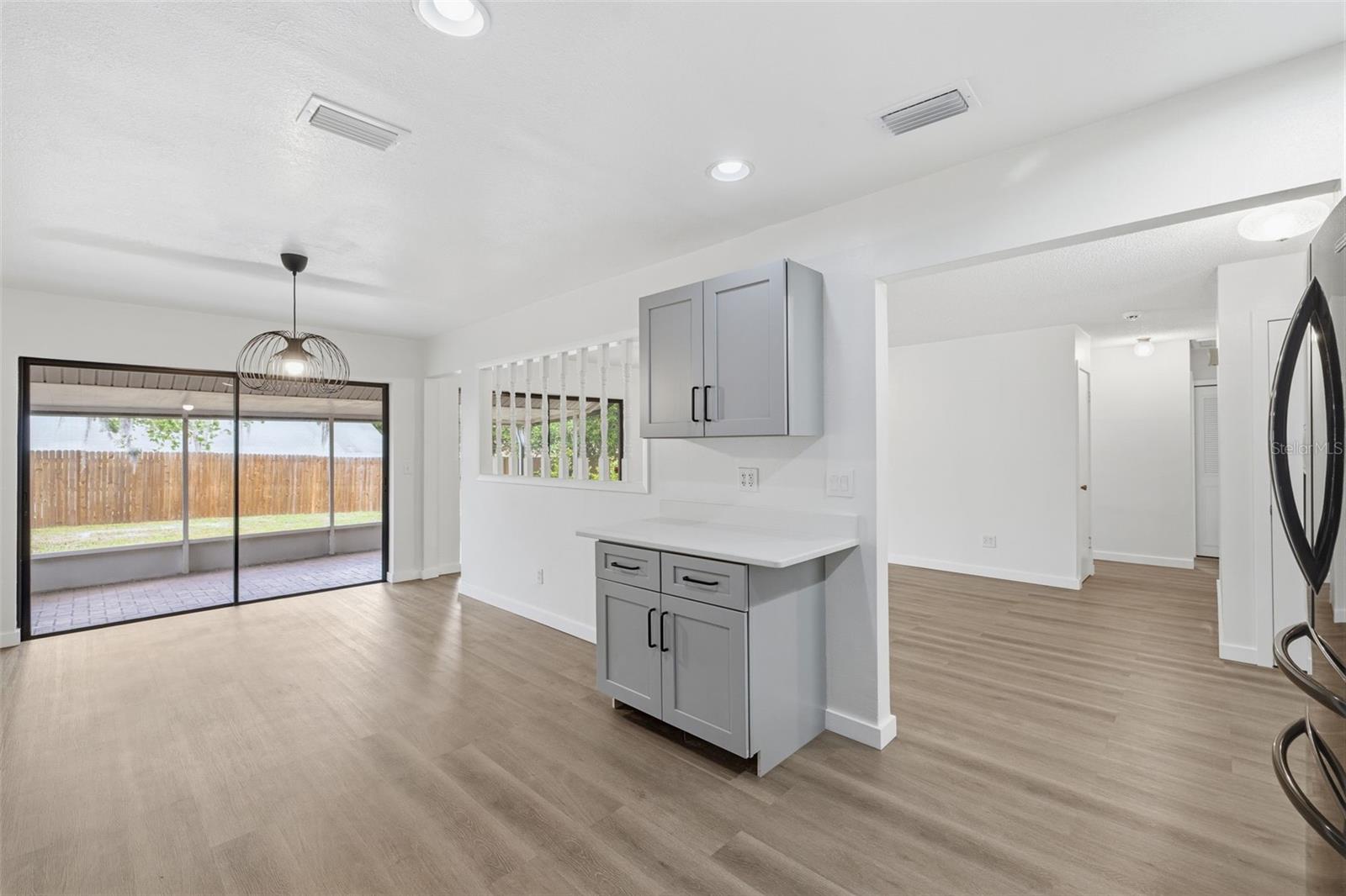 Image 8 of 27 For 8522 Caladesi Island Drive