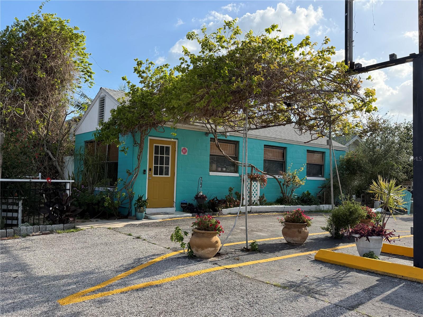 Details for 7300 Central Avenue, ST PETERSBURG, FL 33707