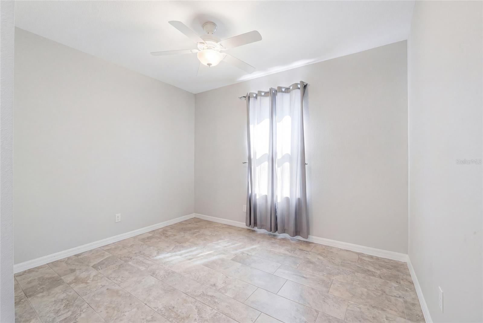 Image 18 of 52 For 19720 Long Lake Ranch Boulevard