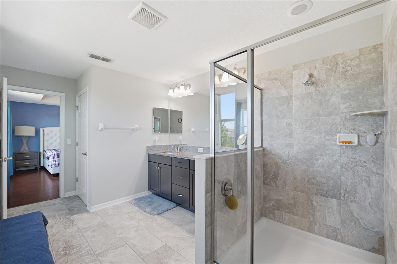 Image 29 of 52 For 19720 Long Lake Ranch Boulevard