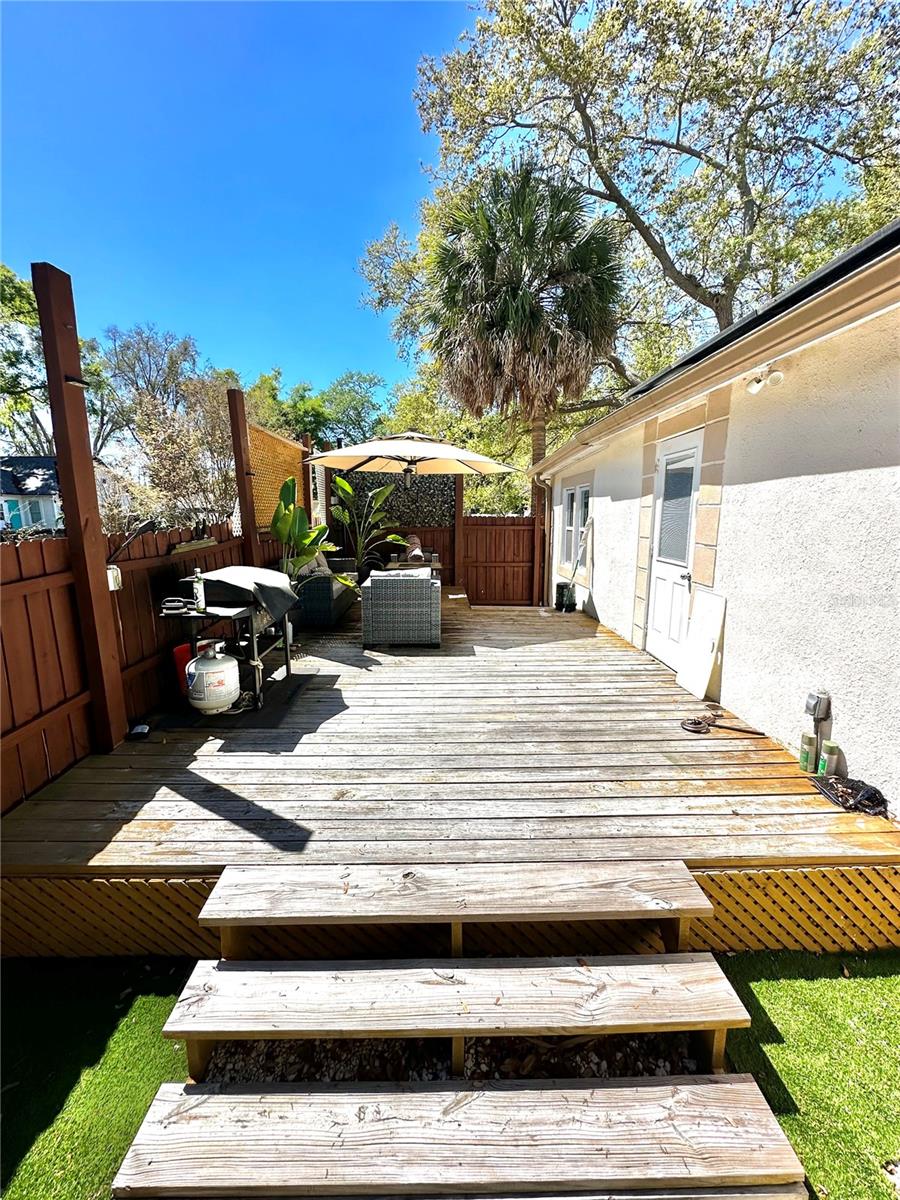 Image 7 of 24 For 4653 78th Lane N