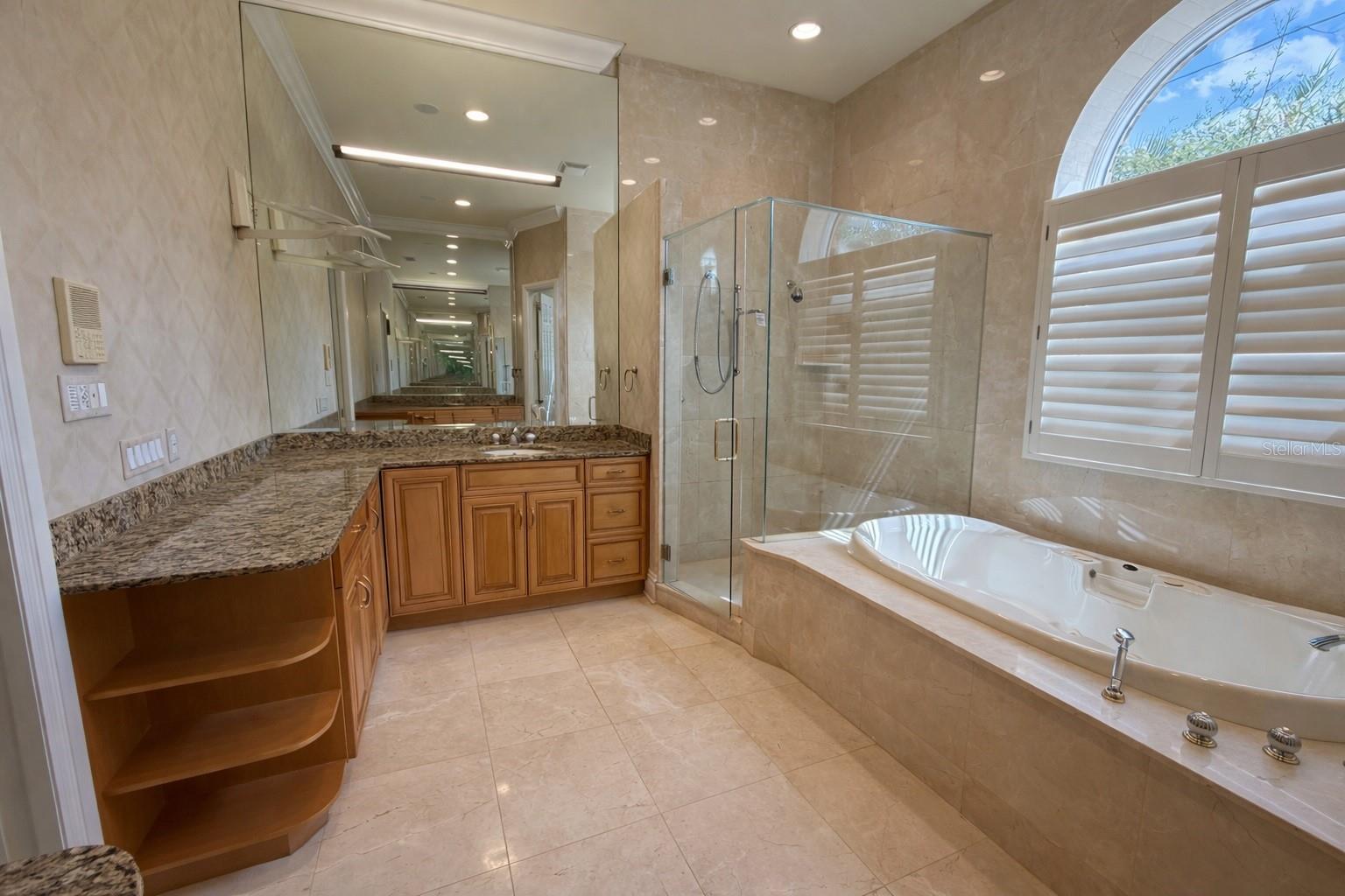 Image 26 of 57 For 441 Lucerne Avenue