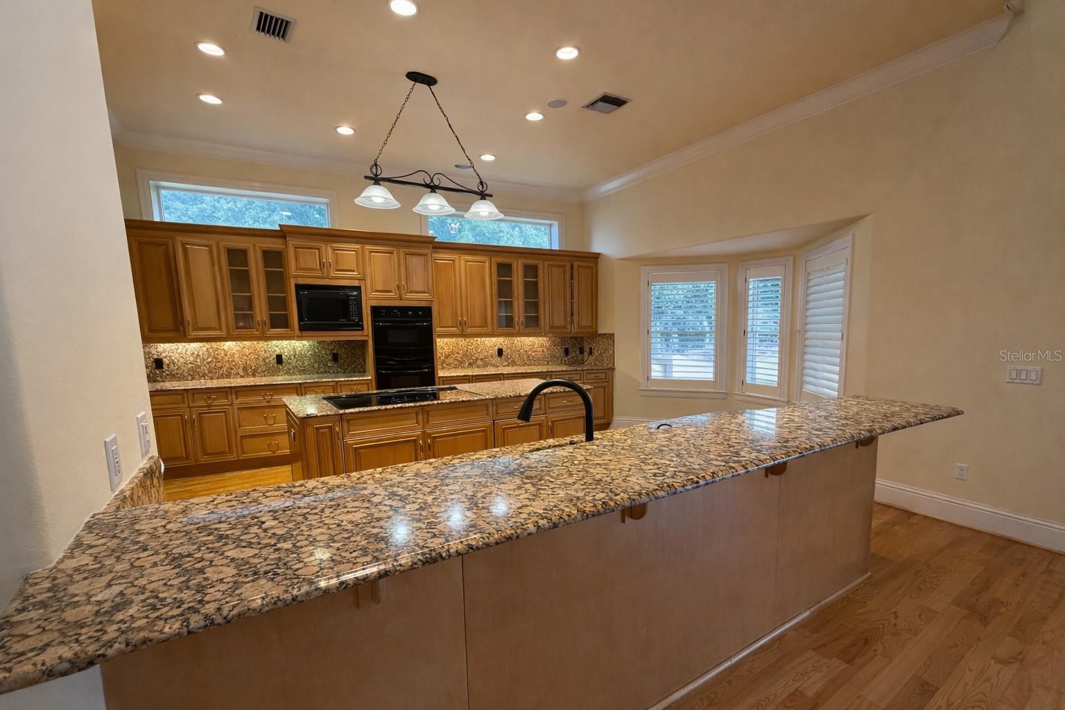 Image 30 of 57 For 441 Lucerne Avenue