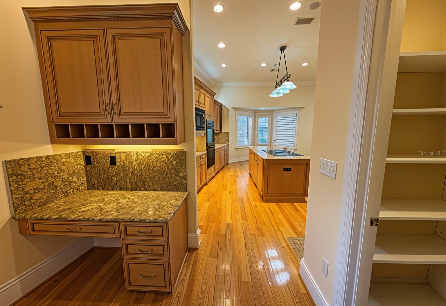 Image 32 of 57 For 441 Lucerne Avenue