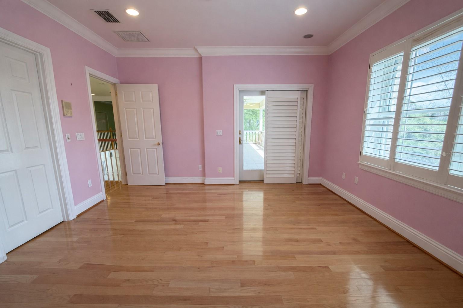 Image 48 of 57 For 441 Lucerne Avenue