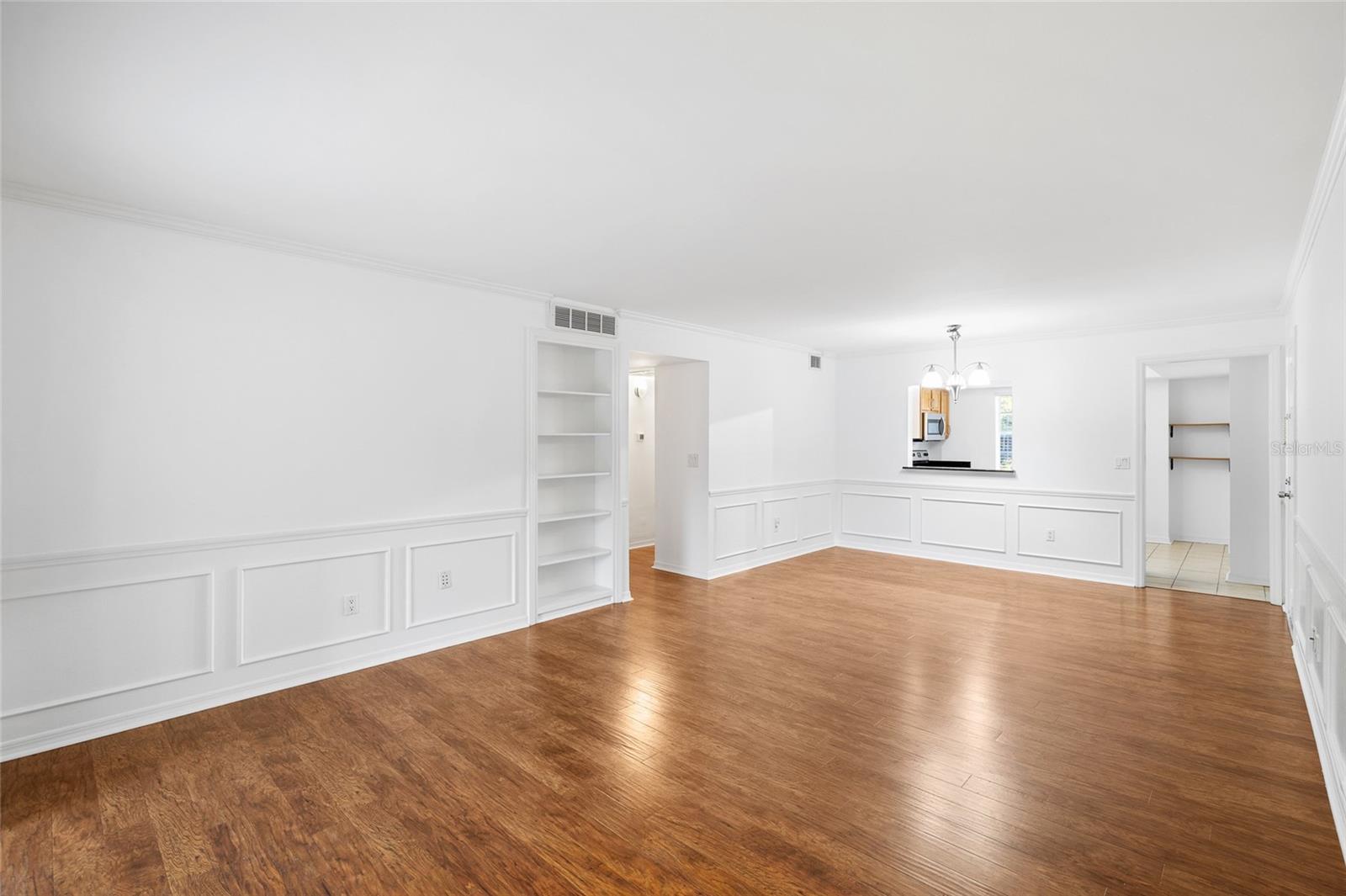 Image 12 of 41 For 3402 Latania Drive 321